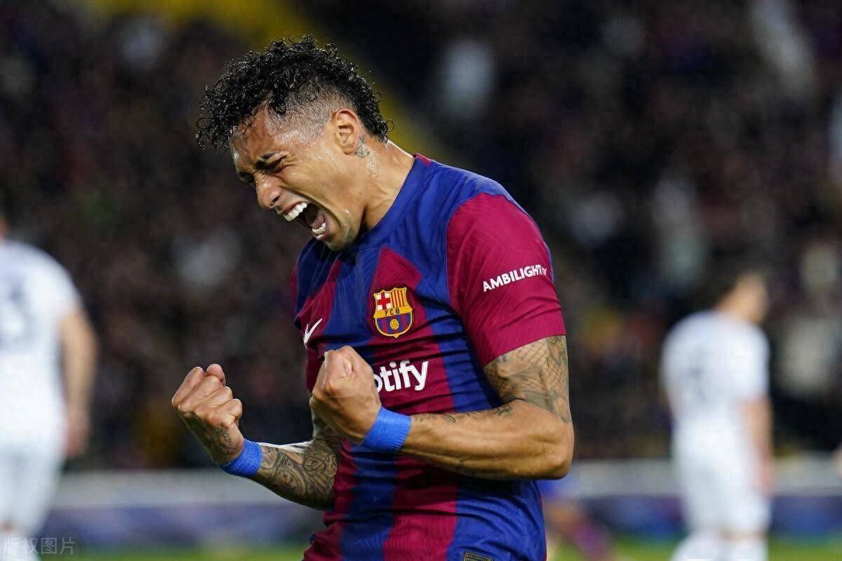 关于韩国翻盘美国，莱万打破历史纪录的信息