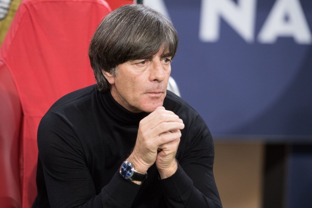 克罗托内教练遭遇批评,球队需调整训练方式 克罗托内教练遭遇批评,球队需调整训练方式