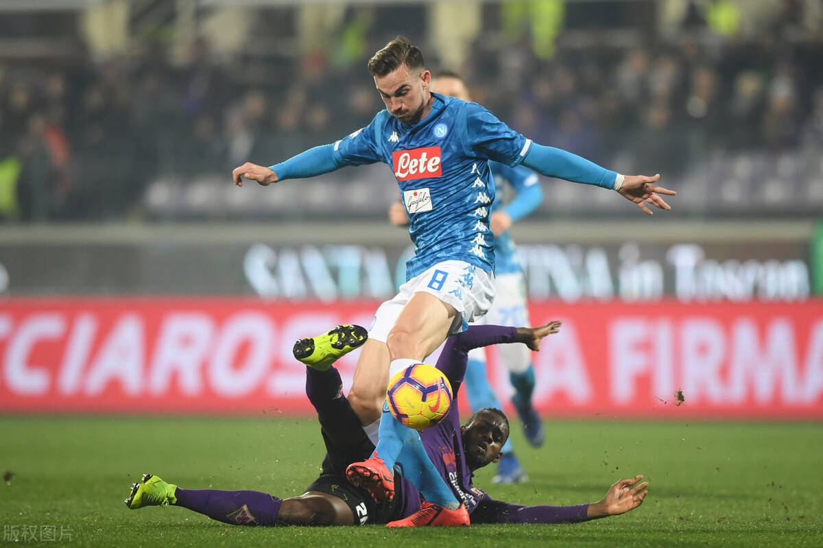 爱游戏APP-波甲领跑！波兹南莱赫主场2-0击败林茨，一鼓作气领跑榜首