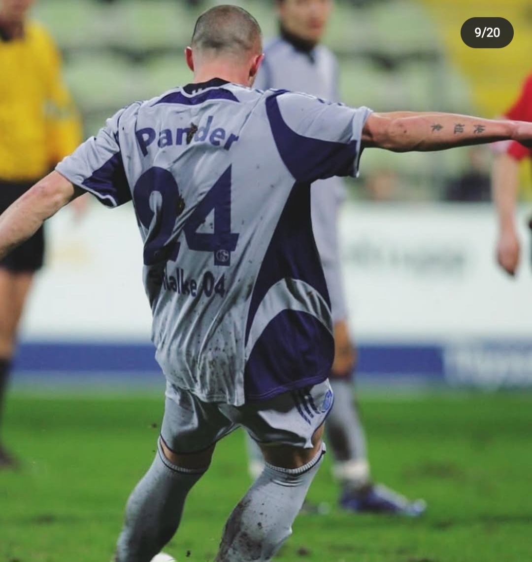 沙尔克04球员表现出色，期待下一场胜利的简单介绍