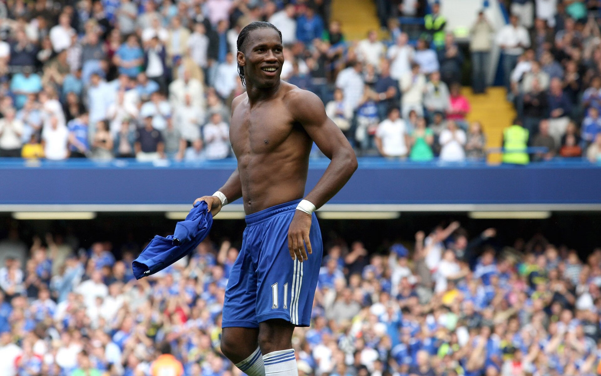 哥伦比亚鏖战巴拉圭，库尔图瓦成为关键先生