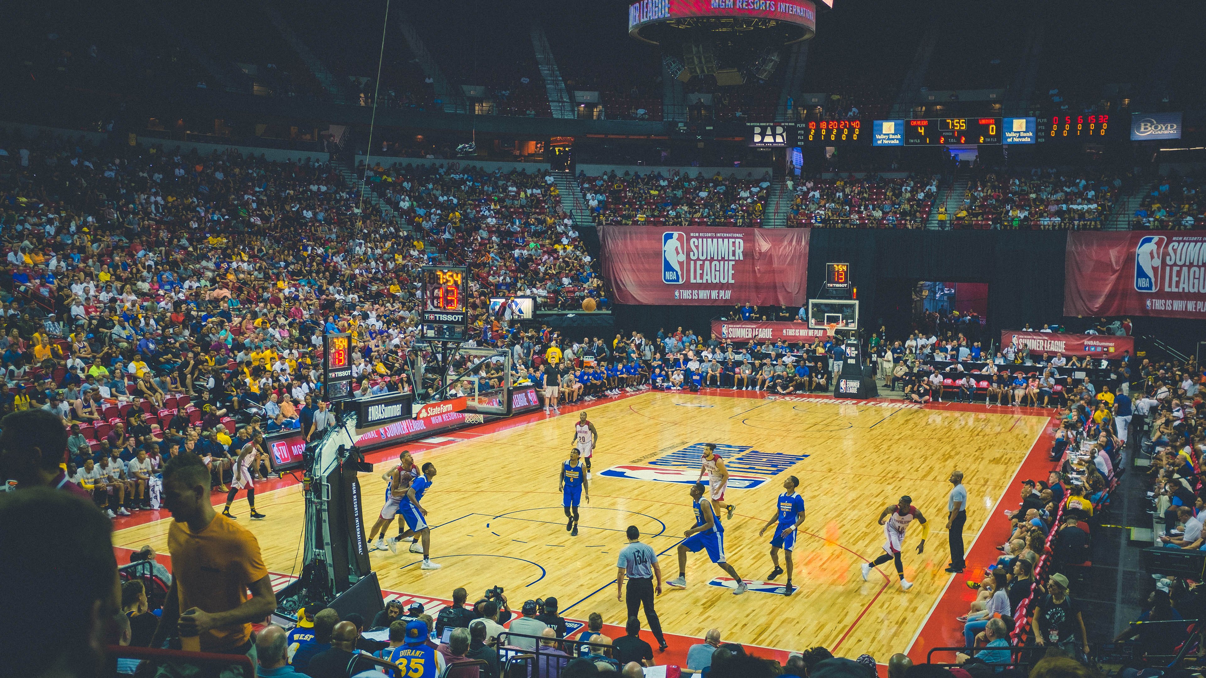 赛道上的独舞，努涅斯在F1年度争冠之夜的完美绽放