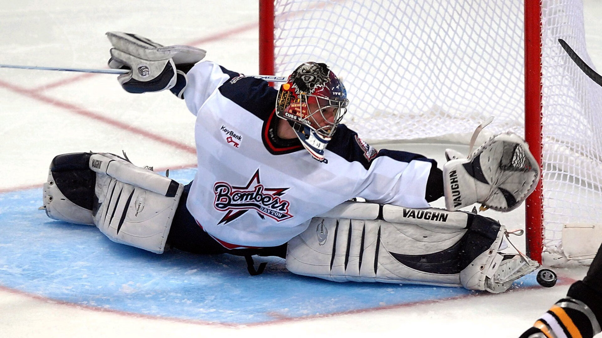 战术教科书与北欧风暴，卡塞米罗的完美演绎与丹麦足球的启示