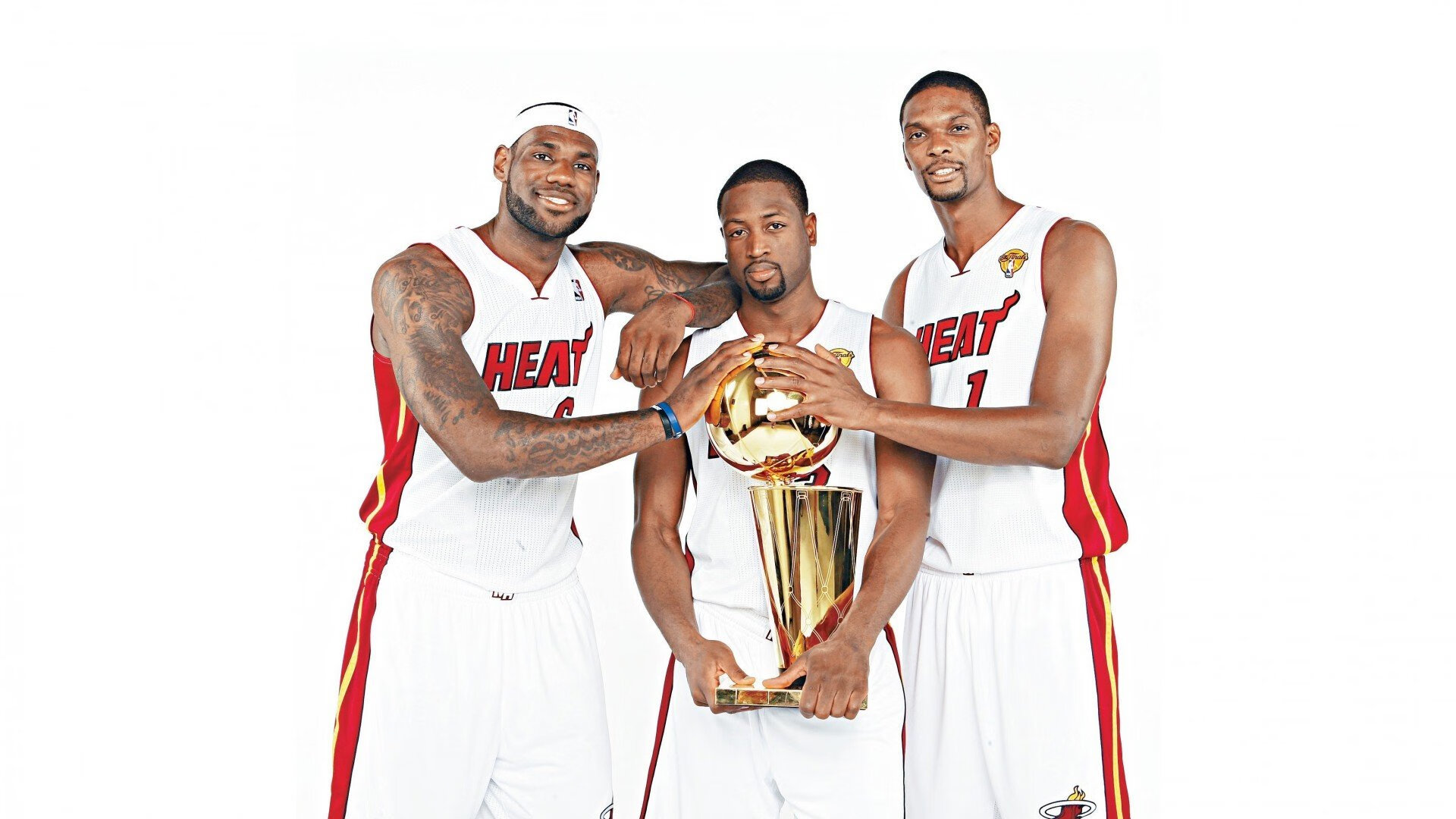 东方红与伯纳乌白，马竞商业版图深入中国，莫德里奇西决传奇定江山