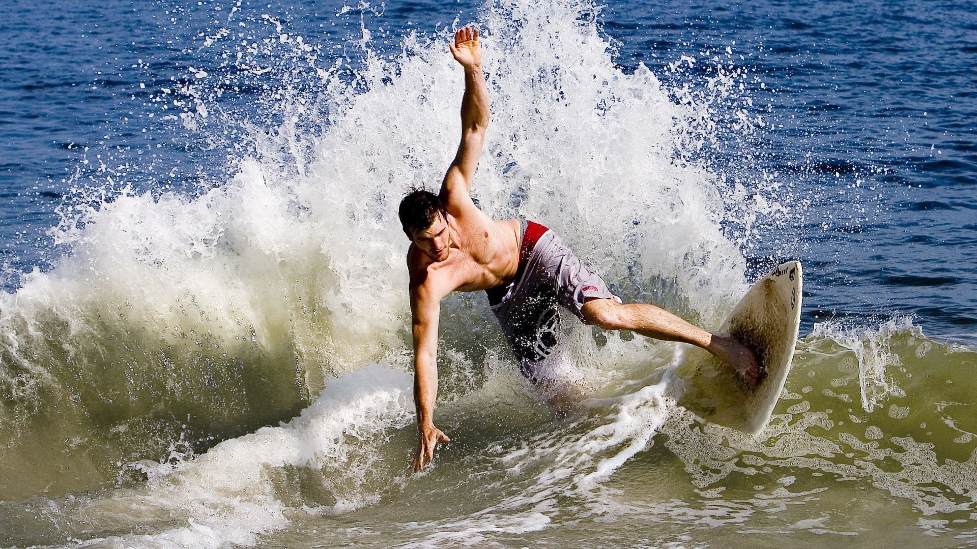 英格拉姆爆发破密防，老鹰节奏掌控力压吉林