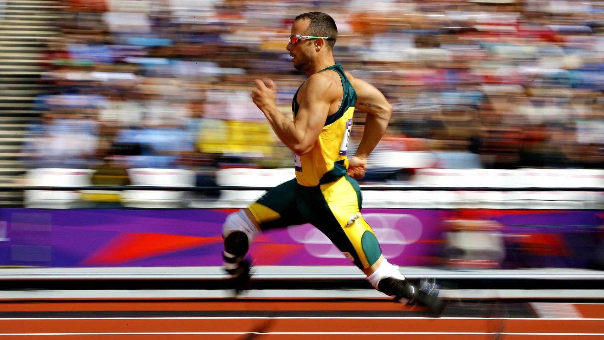 绝境中的引擎轰鸣，哈斯车队的战术逆转与诺里斯的关键一胜